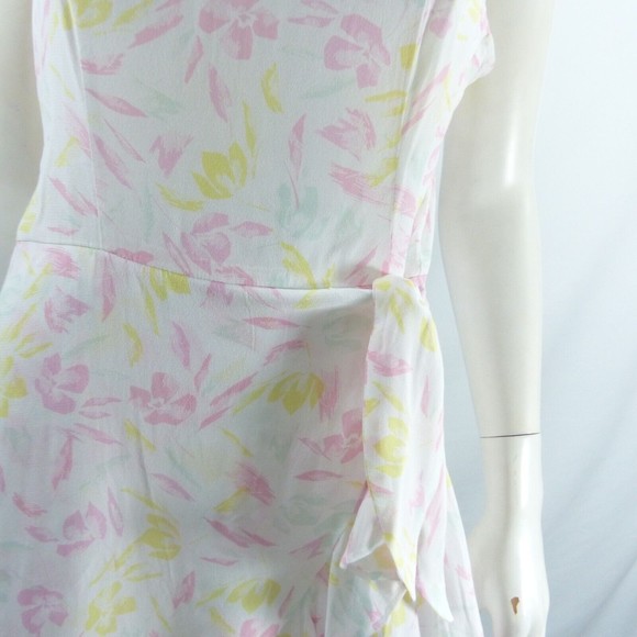 Row A Floral Wrap Dress Size Size L White Ruffle Spaghetti Strap - Picture 9 of 12